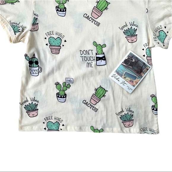 Vibe N’ Happy Cactus Southwestern Desert Cropped Graphic T-Shirt Small NWT - Picture 6 of 15
